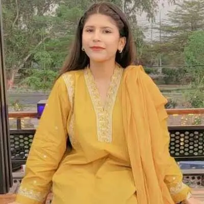 Hina-british-certified-Study-visa-career-consultant-students-club-faisalabad