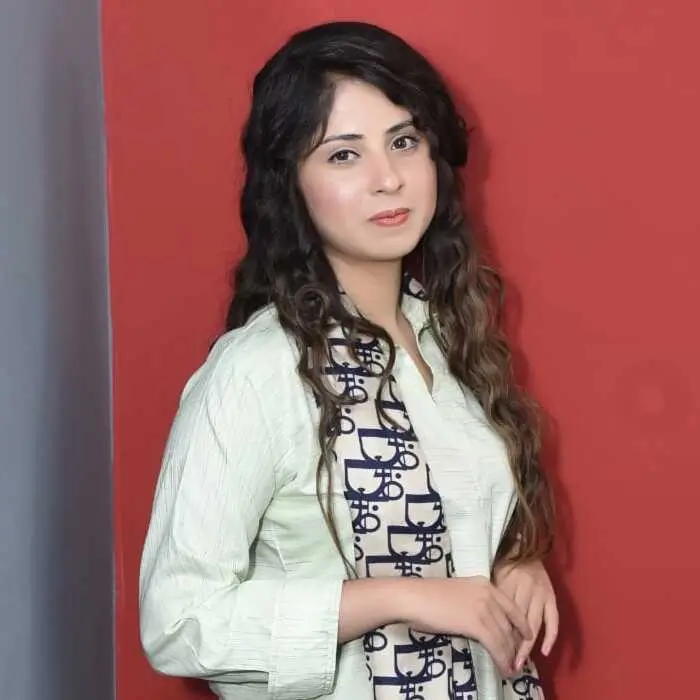 Mehwish-Batool-british-certified-Students-Visa-career-consultant-students-club-faisalabad
