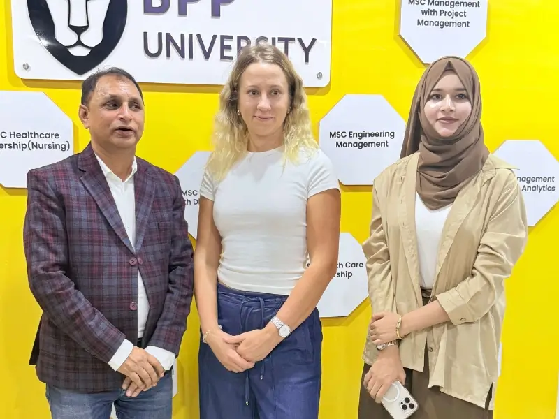 amar-suhail-director-with-sumaira-project-manager-arena-students-club-faisalabad-bpp-university-study-abroad-event