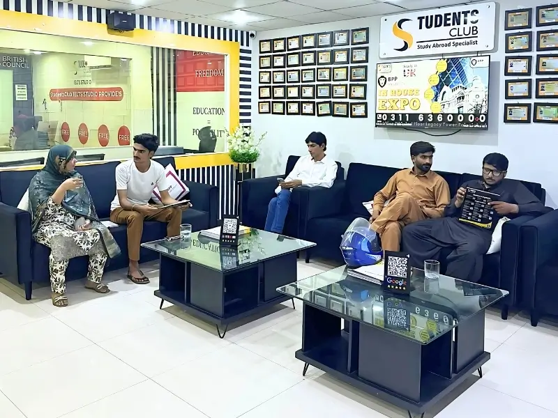 students-club-study-abroad-expo-today-visit-students-and-almost-clear-international-education-doubt-through-certified-study-abroad-consultants