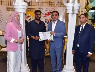 Students-Club-Ceo-Shehzad-Anwar-provide-500-pound-voucher-Director-amar-and-project-manager-sumaira-ali.webp